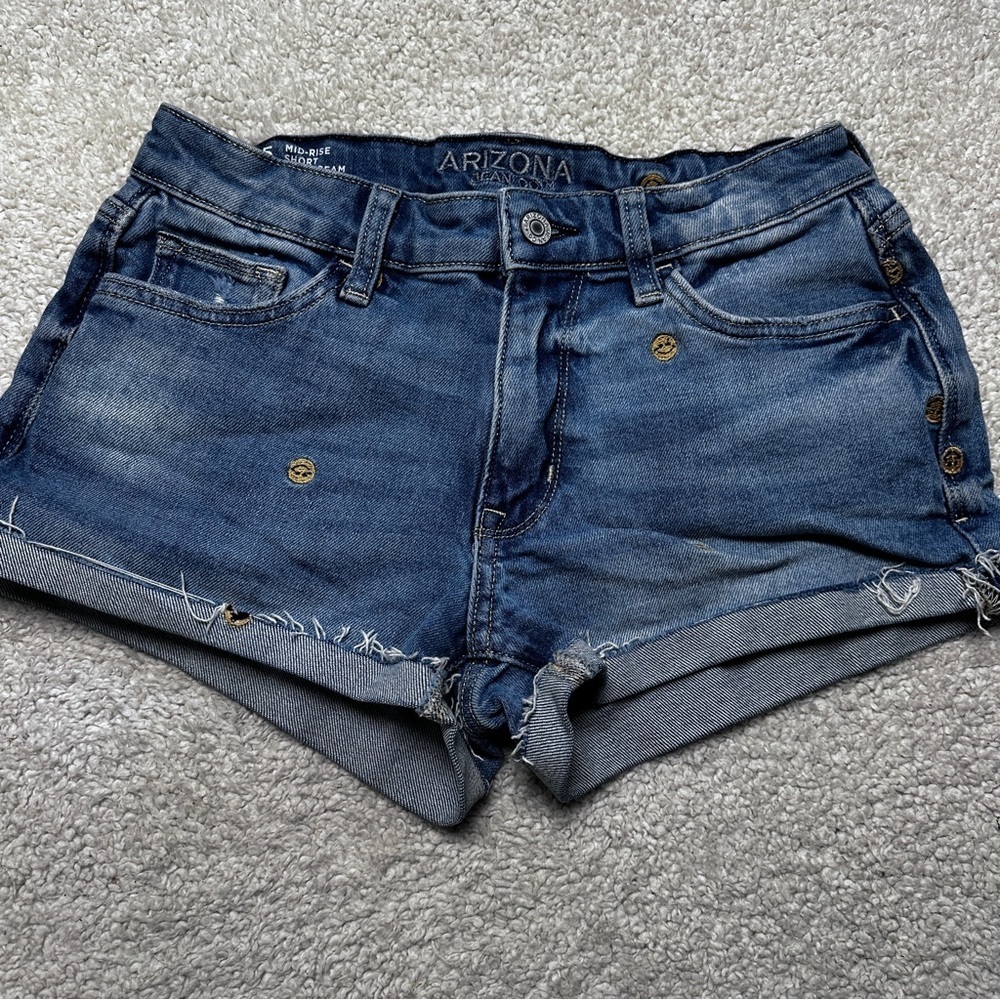 Arizona Jean Company Grunge Light Blue Denim with Yellow Smiley Faces. Junior 5
